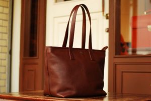 大型トートバッグ　『フォルテ』　こげ茶　斜めから　全体